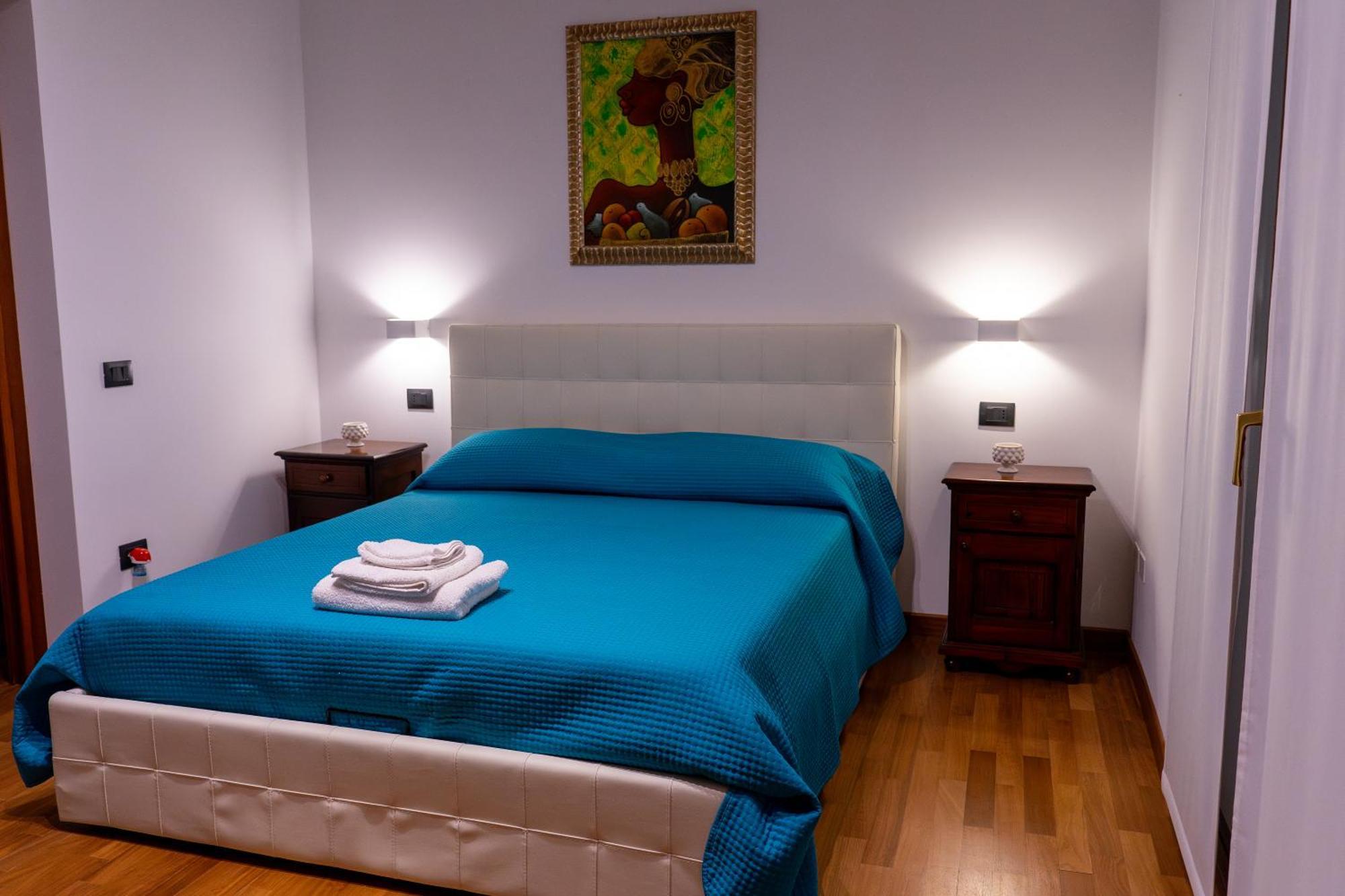 Aqua Suites Doria Syracuse Bagian luar foto